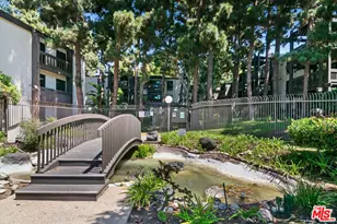 7742 Redlands St, Los Angeles, CA 90293 - Photo 32