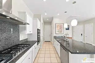 76 Burgundy, Rancho Mirage, CA 92270 - Photo 16