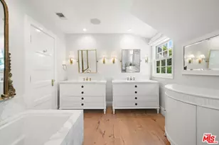 1960 Coldwater Canyon Dr, Beverly Hills, CA 90210 - Photo 22