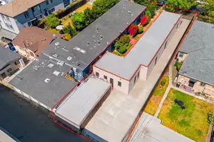 3427 S Bronson Ave, Los Angeles, CA 90018 - Photo 10