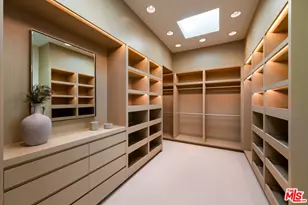 1016 N Hillcrest Rd, Beverly Hills, CA 90210 - Photo 30