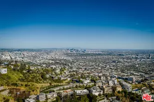 2189 Sunset Plaza Dr, Los Angeles, CA 90069 - Photo 2