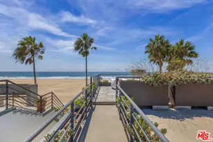2311 Ocean Front Walk, Venice, CA 90291 - Photo 32
