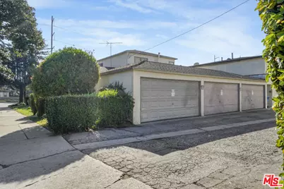 5202 Knowlton St, Los Angeles, CA 90045 - Photo 14
