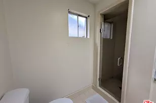 13523 Hartland St, Los Angeles, CA 91405 - Photo 38
