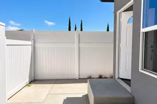 6742 Radford Ave, Los Angeles, CA 91606 - Photo 36