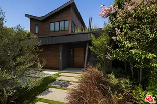 1130 N Poinsettia Pl, West Hollywood, CA 90046 - Photo 1