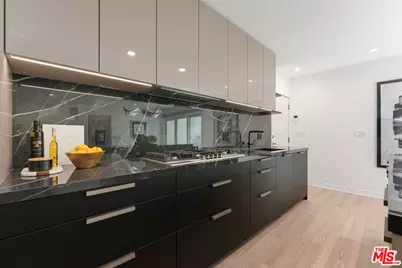 1233 N Laurel Ave #109, West Hollywood, CA 90046 - Photo 6