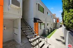1216 W 37th Pl, Los Angeles, CA 90007 - Photo 32