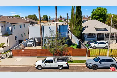 1216 W 37th Pl, Los Angeles, CA 90007 - Photo 24