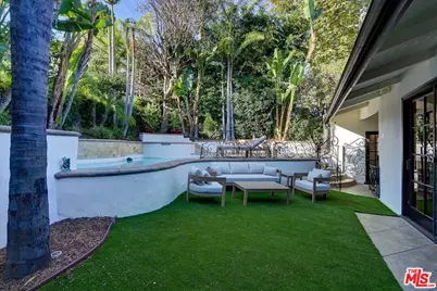 10353 Mississippi Ave, Los Angeles, CA 90025 - Photo 4