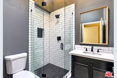816 N Mansfield Ave, Los Angeles, CA 90038 - Photo 48