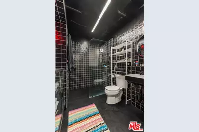 215 W 7th St #407, Los Angeles, CA 90014 - Photo 12