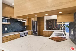 11667 Gorham Ave, Los Angeles, CA 90049 - Photo 10