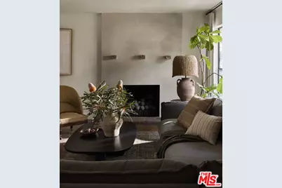 8334 Kirkwood Dr, Los Angeles, CA 90046 - Photo 4