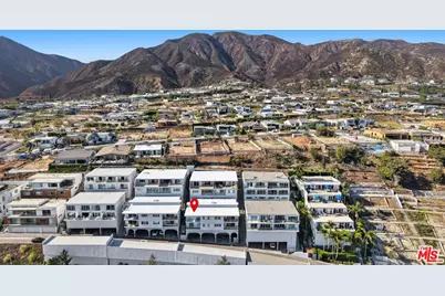 18203 Coastline Dr #2, Malibu, CA 90265 - Photo 24