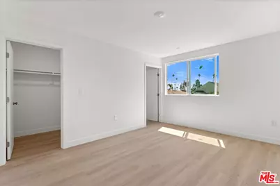 758 E 78th St, Los Angeles, CA 90001 - Photo 6