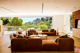 1700 Queens Ct, Los Angeles, CA 90069 - Photo 10