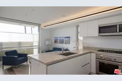 2505 Ocean Front Walk, Venice, CA 90291 - Photo 40