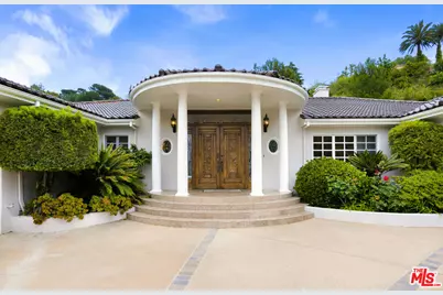 400 Evelyn Pl, Beverly Hills, CA 90210 - Photo 2