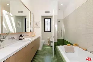 7102 Pacific View Dr, Los Angeles, CA 90068 - Photo 20