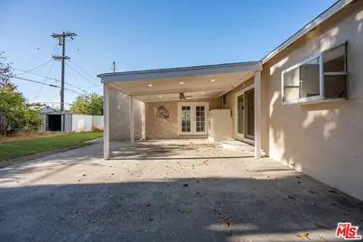 5945 Yarmouth Ave, Los Angeles, CA 91316 - Photo 50
