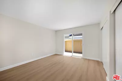 17082 Evergreen Cir, Huntington Beach, CA 92647 - Photo 36
