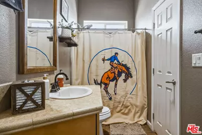 55626 Pipes Canyon Rd, Yucca Valley, CA 92284 - Photo 22