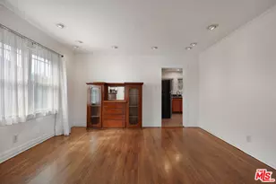 1271 S Mullen Ave, Los Angeles, CA 90019 - Photo 10