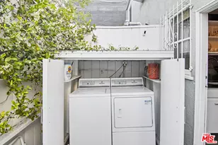 6204 Banner Ave, Los Angeles, CA 90038 - Photo 22