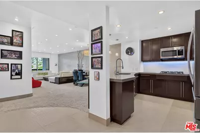 324 N Palm Dr #404, Beverly Hills, CA 90210 - Photo 20