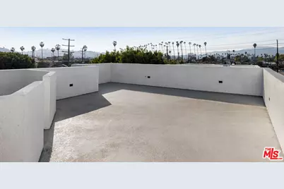 2494 W Shenyad Ct, Los Angeles, CA 90065 - Photo 16