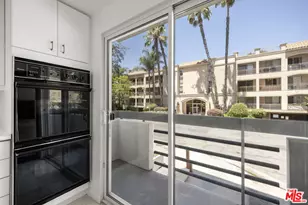 11606 Chenault St, Los Angeles, CA 90049 - Photo 16