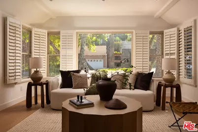 1807 Cochran Pl, Los Angeles, CA 90019 - Photo 2