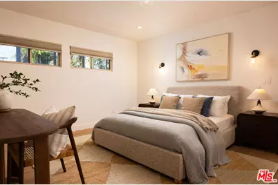 1807 Cochran Pl, Los Angeles, CA 90019 - Photo 12