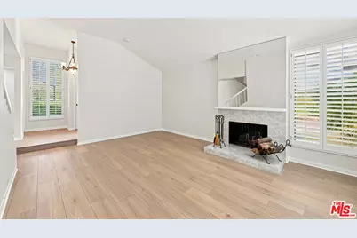 21801 Burbank Blvd #83, Los Angeles, CA 91367 - Photo 4