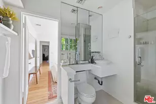 8924 Ashcroft Ave, West Hollywood, CA 90048 - Photo 32