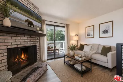136 E Mountain View Blvd, Big Bear City, CA 92314 - Photo 2