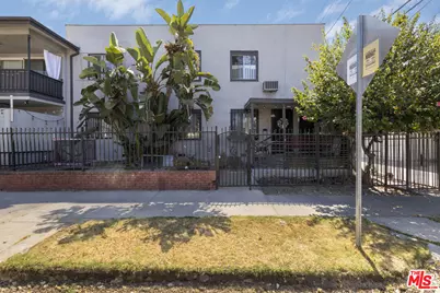 1014 N El Centro Ave, Los Angeles, CA 90038 - Photo 2