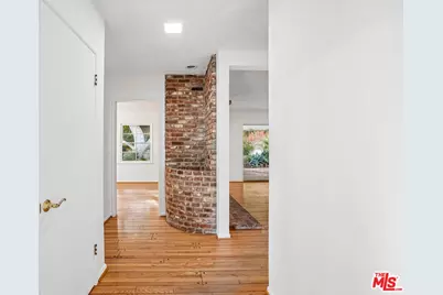 4792 Excelente Dr, Los Angeles, CA 91364 - Photo 4