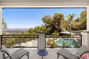 13355 Mulholland Dr, Beverly Hills, CA 90210 - Photo 12