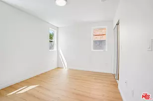 2541 Carmona Ave, Los Angeles, CA 90016 - Photo 40