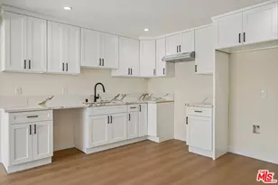 5214 Cimarron St, Los Angeles, CA 90062 - Photo 10