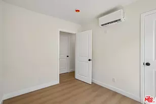 5214 Cimarron St, Los Angeles, CA 90062 - Photo 16