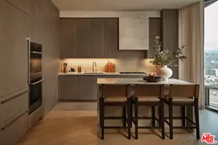 211 W Elm Ct, Los Angeles, CA 90067 - Photo 6