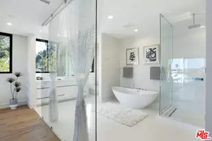 16132 Alcima Ave, Los Angeles, CA 90272 - Photo 6