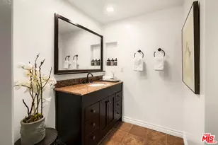 12556 Rosy Cir, Los Angeles, CA 90066 - Photo 16