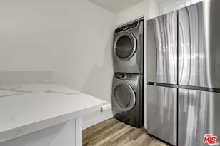810 S Lucerne Blvd, Los Angeles, CA 90005 - Photo 8