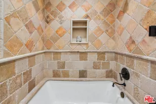 2408 34th St, Santa Monica, CA 90405 - Photo 22