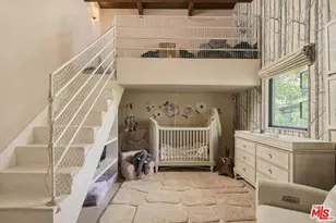2299 Gloaming Way, Beverly Hills, CA 90210 - Photo 40